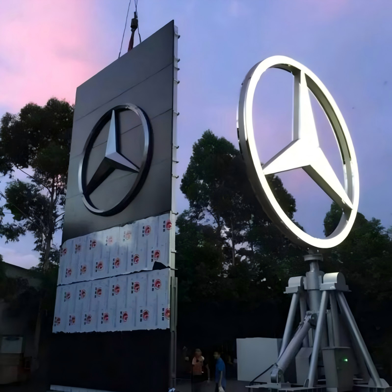 Mercedes Benz Signage